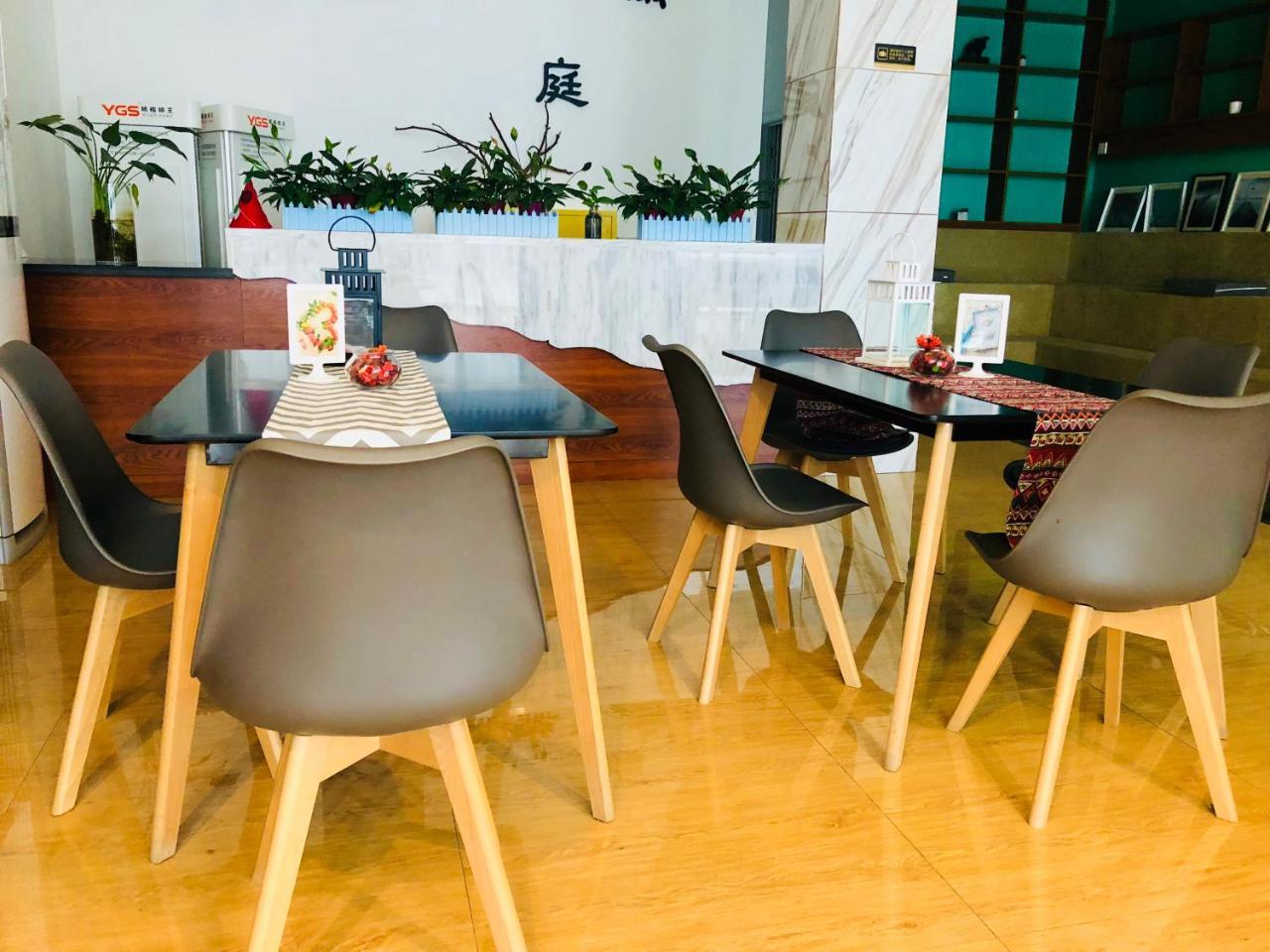Lemongo Youth Hostel Хух-Хото Экстерьер фото